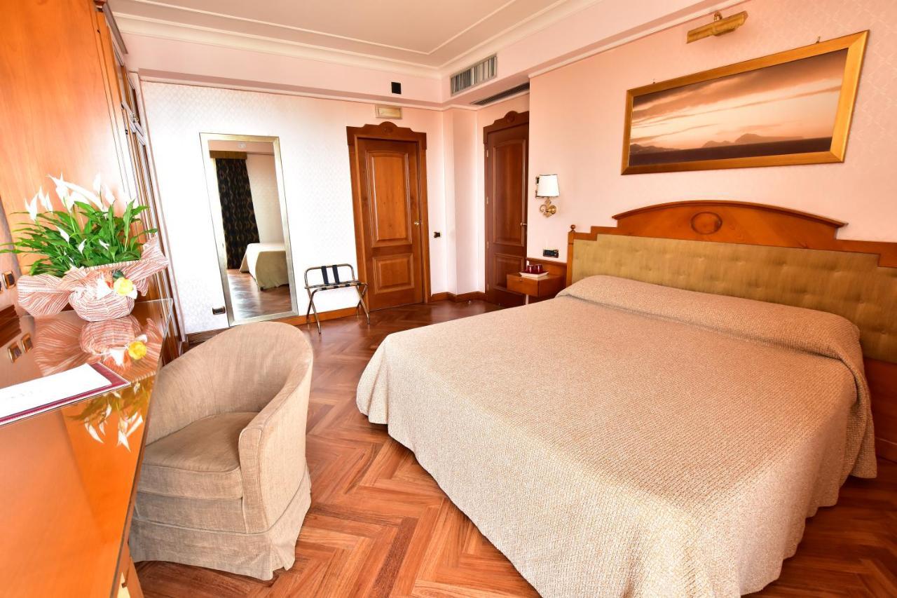 Palazzo Rosenthal Vesuview Hotel&Resort Trecase Esterno foto